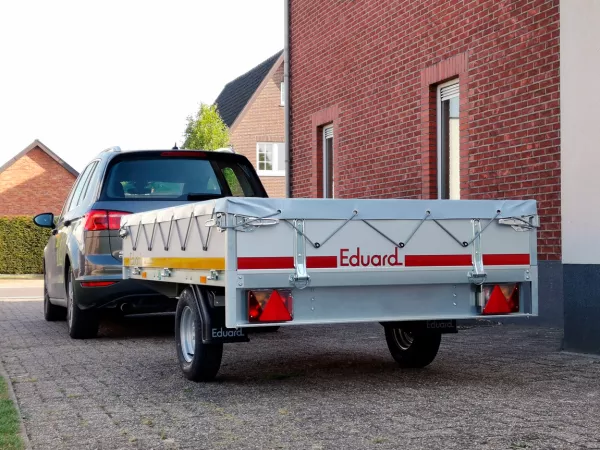 Neu! Eduard PKW Anhänger Auto Transporter Autoanhänger Tonnen Gesamtgewicht  3,1x1,6m Ladefläche Hochlader 13 Zoll ohne Rampen Stützen und Seilwinde, €  3.490,- (4720 Kallham) - willhaben